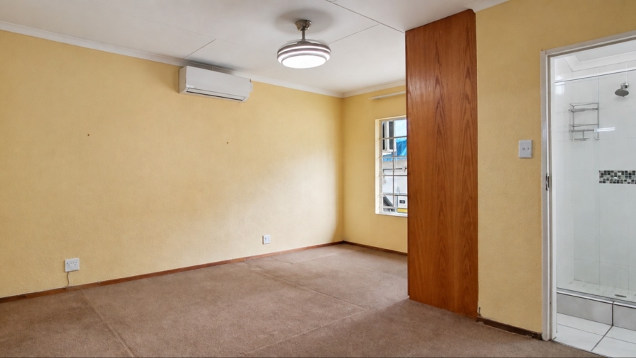 3 Bedroom Property for Sale in Safari Gardens North West